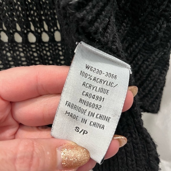 DALIA Collection Crotchet Shrug size small - Picture 4 of 5